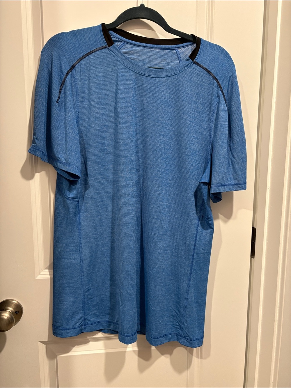 Lululemon men's short-sleeve athletic tee in heather blue